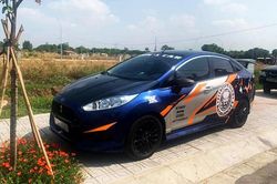 Ford Fiesta độ 'full bàl' chỉ hơn 300 triệu ở Sài Gòn