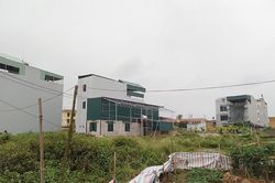 Hàng nghìn hộ dân Hà Nội sống cảnh không điện, không nước suốt 10 năm