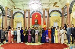 Phó Chủ tịch nước hoan nghênh những sáng kiến của Nhóm AWCH