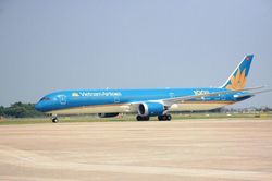 Vietnam Airlines lên tiếng về chuyến bay có khách Nhật mắc COVID-19