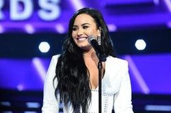 Demi Lovato trở lại mạnh mẽ sau scandal sử dụng chất cấm gây chấn động dư luận, tựa đề ca khúc comeback được lựa chọn