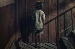 Review phim 32 Malasana Street - Căn hộ của quỷ: Cốt truyện có thật, nhiều jump-scare, twist cuối cực đỉnh