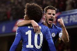 Đánh bại Liverpool, Chelsea vào tứ kết FA Cup
