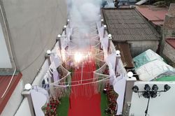 Đốt dây pháo 50m trong đám cưới ở Hà Nội: Khởi tố vụ án hình sự