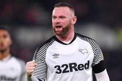 HLV Solskjaer tin Rooney có thể dẫn dắt MU