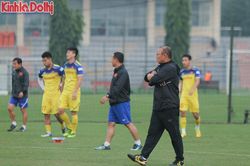 Hoãn các trận đấu vòng loại World Cup 2022 trong tháng 3?