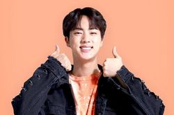 Chỉ với một câu, Jin BTS đã thấu suốt nỗi lòng 'cháy túi' của ARMY