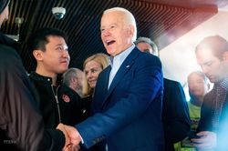 Bầu cử Mỹ 2020: Ông Joe Biden nối dài chuỗi thành tích chiến thắng