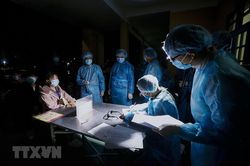 Triển khai nhiều biện pháp bảo hộ công dân bị ảnh hưởng vì COVID-19