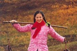 Cư dân mạng 'điêu đứng' trước những vẻ đẹp như tiên nữ của Chương Tử Di năm 17 tuổi