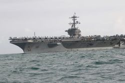 Đội tàu sân bay CVN-71 của Hải quân Mỹ vào Đà Nẵng
