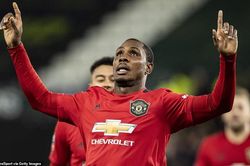 Ighalo dửng dưng trước sự cười chê để tỏa sáng ở MU
