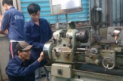 Cần sự thống nhất và đồng bộ thời gian đi học của sinh viên để tránh sự bất an