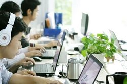 Làm việc từ xa giữa thời dịch virus corona: Doanh nghiệp cần lưu ý gì?