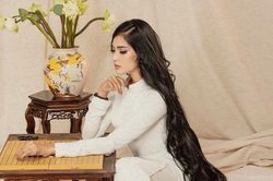 Á hậu Trương Thị May: 'Phụ nữ thời nay vẫn phải cố gắng công – dung – ngôn – hạnh'