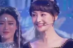 Trịnh Sảng cùng Quan Hiểu Đồng cover 'Let it go'