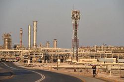 Bất đồng với OPEC, Nga từ chối siết chặt thêm nguồn cung dầu để đối phó Covid-19
