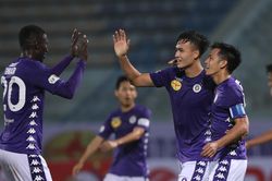 Quang Hải không để lại nhiều dấu ấn, Hà Nội FC thắng vất vả Nam Định