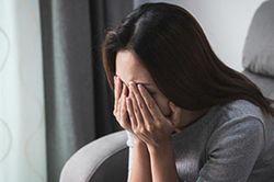 Chồng không muốn tách khỏi bố mẹ