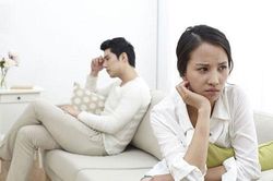 Biết tin em chồng xây nhà, tôi ngỏ ý cho vay 100 triệu, nào ngờ mẹ chồng tuyên bố một câu lạnh gáy khiến vợ chồng tôi quay sang cãi nhau