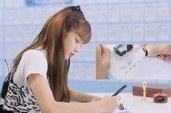 Lisa viết thư tay nhắn nhủ các bạn trẻ theo đuổi nghệ thuật: 'Xa nhà 10 năm, tôi từng khóc thầm trên giường vì nhớ nhà nhưng tôi không từ bỏ'