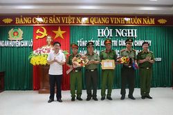 Đảm bảo bố trí công an chính quy đảm nhận các chức danh công an xã theo đúng lộ trình