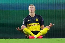 Vì sao Erling Haaland trở thành 'cơn ác mộng' của mọi hàng thủ Bundesliga?