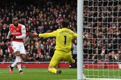 Thắng West Ham 1-0, Arsenal sống lại giấc mơ Champions League