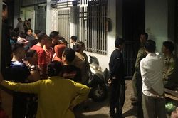 Ghen tuông người đàn ông đâm chết người yêu rồi tự sát