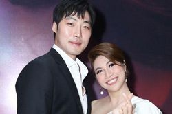 Pha Lê hào hứng khoe bạn trai ngoại quốc