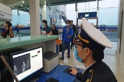 TP.HCM: 20 hành khách đi trên chuyến bay có bệnh nhân nhiễm COVID-19 thứ 17 đều âm tính