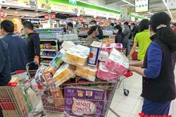Không thể chống dịch bệnh bằng sự hoảng hốt