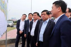 Nghệ An: Dừng kỳ họp HĐND tỉnh, cách ly tại nhà lãnh đạo tỉnh tiếp xúc với đoàn công tác Bộ KH-ĐT