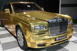 Rolls-Royce Phantom 'vàng óng' thành xe taxi ở Ấn Độ