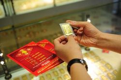 Giá vàng hôm nay 9/3: Ngấm đòn lãi suất, tăng giá không dừng