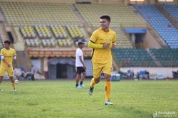 HLV Quang Trường sẽ xếp Phạm Xuân Mạnh đá tiền vệ trung tâm tại V.League 2020?