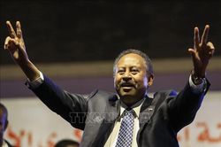 Thủ tướng Sudan thoát chết trong vụ ám sát sử dụng thuốc nổ