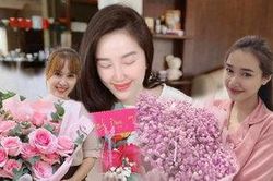 Bảo Thy, Nhã Phương và loạt sao nữ 'đua nhau' khoe quà khủng được ông xã tặng trong ngày 8/3