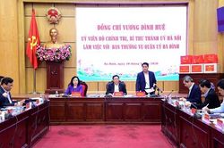 Chủ tịch UBND TP Hà Nội kêu gọi người dân cùng giám sát những trường hợp bị cách ly tại nhà