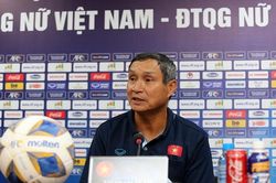 HLV Mai Đức Chung: 'Tuyển nữ Việt Nam quyết tâm có bàn thắng'