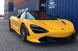 'Đập thùng' siêu xe McLaren 720S Spider hơn 23 tỷ tại Việt Nam