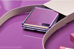 Galaxy Z Flip: Xu hướng công nghệ song hành cùng thời trang