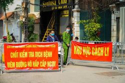 Tiếp tục rà soát những người tiếp xúc gần ca dương tính với COVID-19