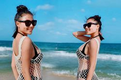 Hậu công khai 'dao kéo' vòng 1, Thúy Diễm vốn gợi cảm nay càng táo bạo với bikini khoét sâu