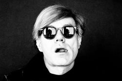 Andy Warhol - cho phép mọi người đều có quyền được xinh đẹp