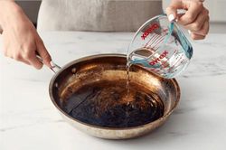 Cứ dùng nồi inox kiểu này bảo sao chẳng nhanh hỏng, nhiễm chất độc vào món ăn