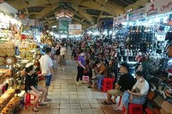 TPHCM: 'Chợ nhà giàu' điêu đứng vì dịch Covid-19