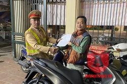 Đi xe máy SH là tang vật trộm cắp, bị chốt 141 phát hiện kịp thời