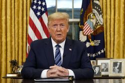 TT Trump phát biểu về virus nhưng không quên bài ngoại và tranh cử