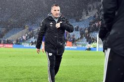 3 cầu thủ Leicester có triệu chứng bệnh Covid-19, Premier League lâm nguy